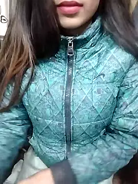 Snapshot of Sreya213 chatting on 12-04-24, 03:32 Sreya213 online show from 12-04-24, 03:32