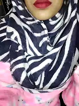 Snapshot of Sreya213 chatting on 12-22-24, 04:38 Sreya213 online show from 12-22-24, 04:38