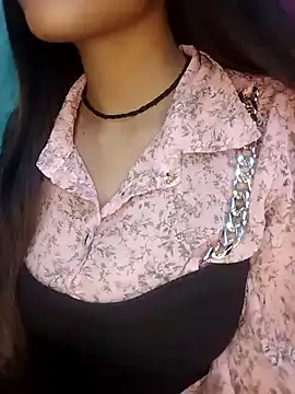 Snapshot of Sreya213 chatting on 01-03-25, 07:18 Sreya213 online show from 01-03-25, 07:18