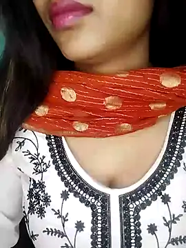 Snapshot of Sreya213 chatting on 01-18-25, 05:04 Sreya213 online show from 01-18-25, 05:04