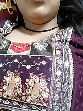 Snapshot of Sreya213 chatting on 01-22-25, 08:06 Sreya213 online show from 01-22-25, 08:06