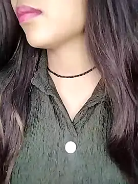 Snapshot of Sreya213 chatting on 01-29-25, 08:04 Sreya213 online show from 01-29-25, 08:04