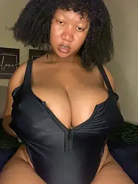 Snapshot of MayaPassion chatting on 02-19-25, 08:52 MayaPassion online show from 02-19-25, 08:52