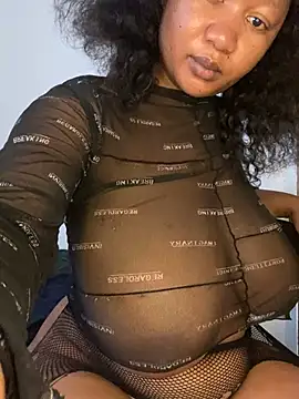 Snapshot of MayaPassion chatting on 03-02-25, 10:45 MayaPassion online show from 03-02-25, 10:45