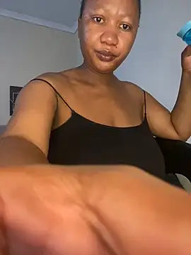 Snapshot of MayaPassion chatting on 03-11-25, 08:30 MayaPassion online show from 03-11-25, 08:30