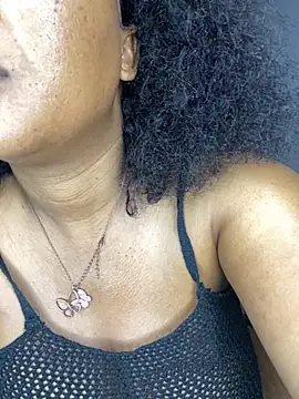 Snapshot of MayaPassion chatting on 11-10-25, 06:34 MayaPassion online show from 11-10-25, 06:34