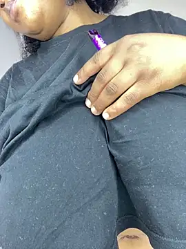 Snapshot of MayaPassion chatting on 11-20-25, 05:18 MayaPassion online show from 11-20-25, 05:18