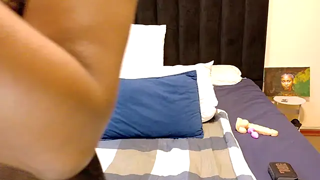 chloechrome online show from 02-05-26, 05:17