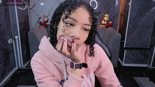 Violeth b online show from 04-25-26, 12:41