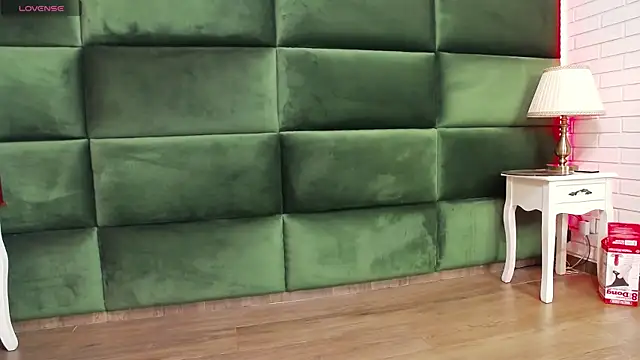 SelenSummer online show from 09-27-25, 04:06