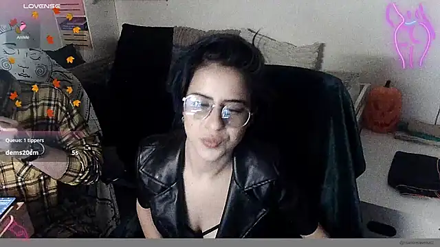 LisandreLaVenale online show from 12-04-24, 11:13