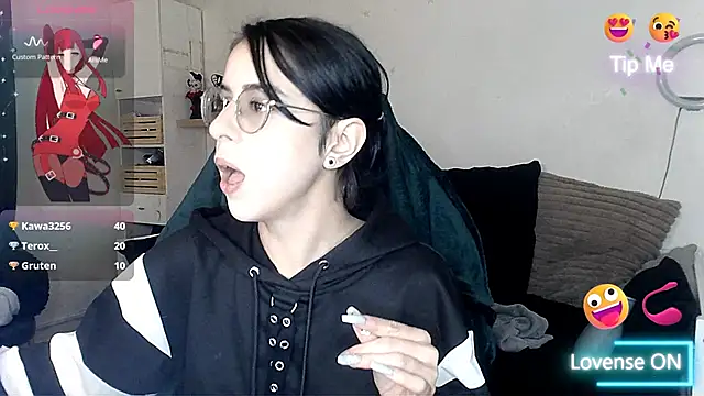 LisandreLaVenale online show from 01-06-25, 09:11