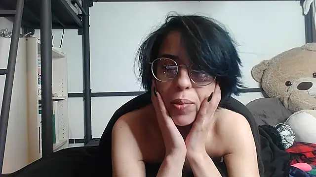 LisandreLaVenale online show from 02-02-25, 09:56