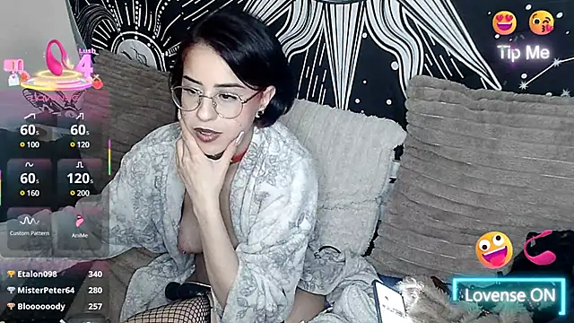 LisandreLaVenale online show from 03-05-25, 12:49