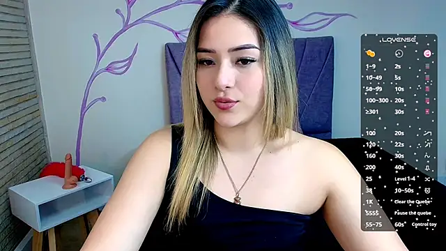 DahliaMoore online show from 12-11-24, 06:20