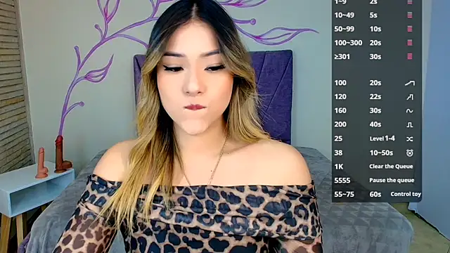 DahliaMoore online show from 12-22-24, 03:33