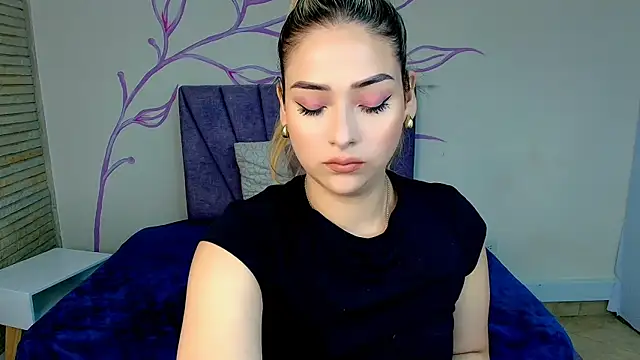 DahliaMoore online show from 01-17-25, 07:38