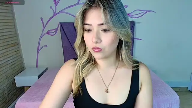 DahliaMoore online show from 02-27-25, 08:09