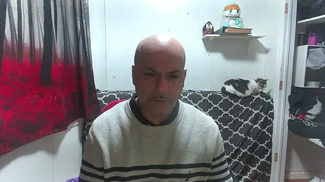 Snapshot of RickStone51 chatting on 12-17-24, 10:43 RickStone51 online show from 12-17-24, 10:43