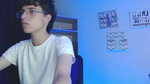 Snapshot of Jeam_hot chatting on 12-18-24, 09:08 Jeam hot online show from 12-18-24, 09:08