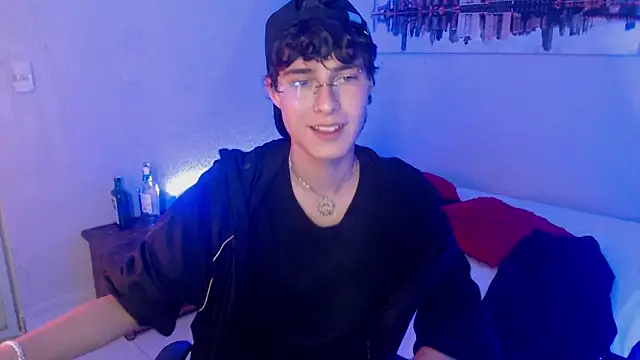 Snapshot of Jeam_hot chatting on 01-04-25, 01:10 Jeam hot online show from 01-04-25, 01:10