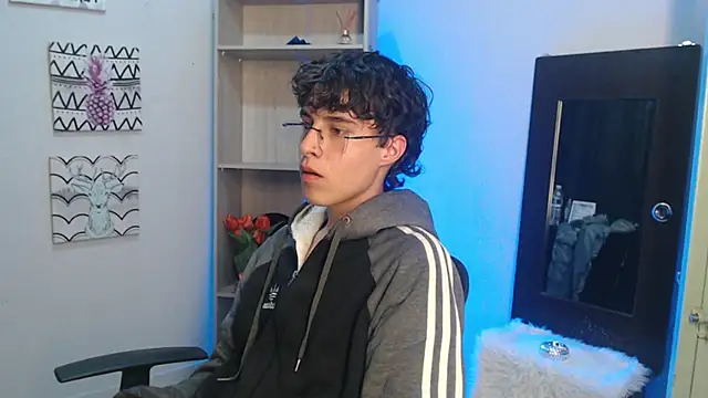 Snapshot of Jeam_hot chatting on 01-15-25, 01:02 Jeam hot online show from 01-15-25, 01:02