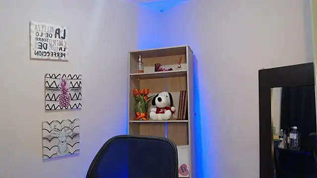 Snapshot of Jeam_hot chatting on 01-25-25, 08:42 Jeam hot online show from 01-25-25, 08:42