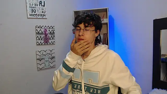 Snapshot of Jeam_hot chatting on 01-27-25, 09:22 Jeam hot online show from 01-27-25, 09:22