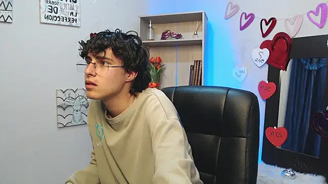 Snapshot of Jeam_hot chatting on 03-03-25, 09:05 Jeam hot online show from 03-03-25, 09:05