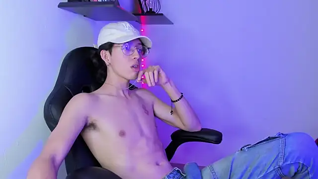 manu vera online show from 02-20-25, 02:29