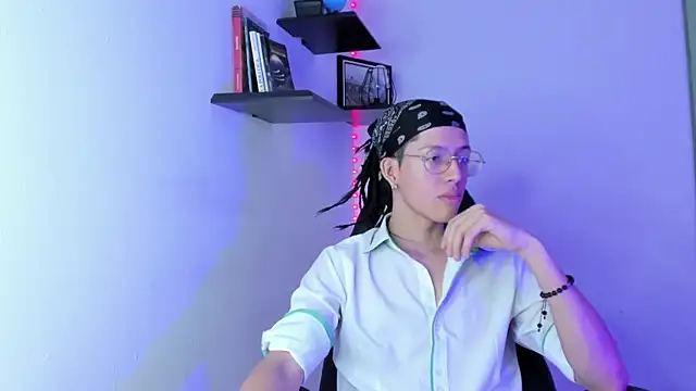 manu vera online show from 03-16-25, 08:11