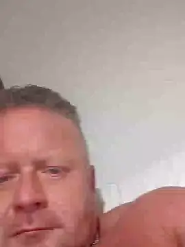 Snapshot of swingr chatting on 01-18-25, 10:39 swingr online show from 01-18-25, 10:39