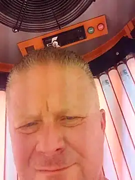 Snapshot of swingr chatting on 03-07-25, 12:45 swingr online show from 03-07-25, 12:45