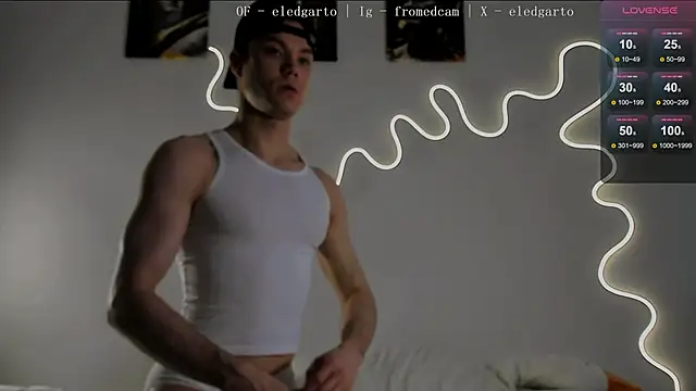 Snapshot of fromed chatting on 06-11-26, 03:43 fromed online show from 06-11-26, 03:43