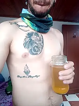 Gatohot23 online show from 03-18-25, 06:15