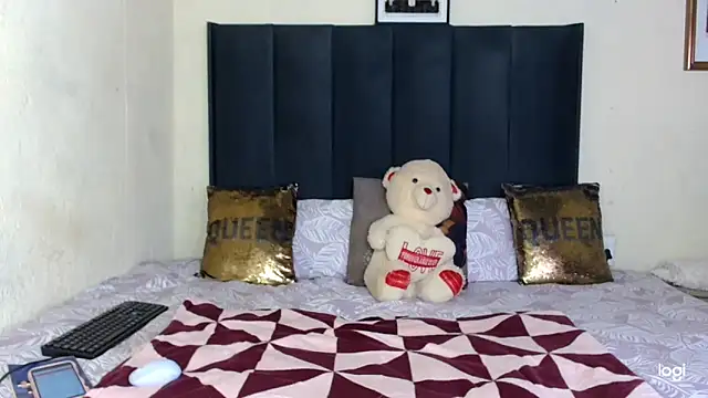 quenliyasa online show from 10-01-25, 07:14