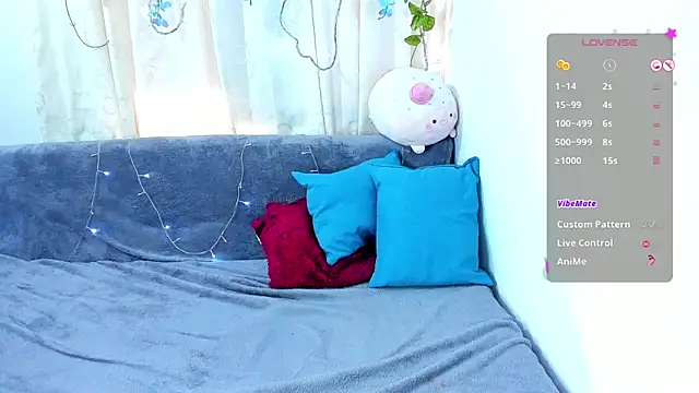 Snapshot of Tanishe_Q chatting on 02-12-25, 10:15 Tanishe Q online show from 02-12-25, 10:15