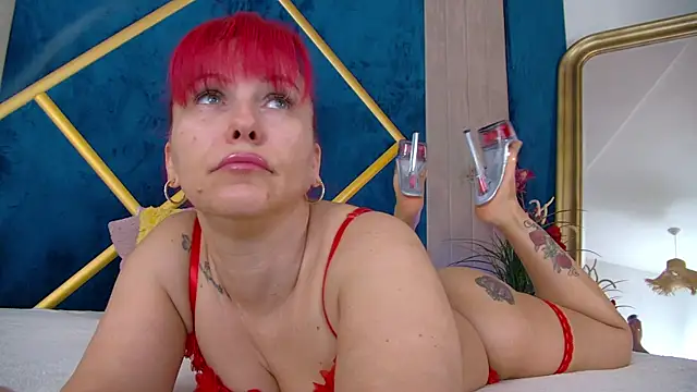 Foxxxy MILF online show from 01-14-26, 05:02