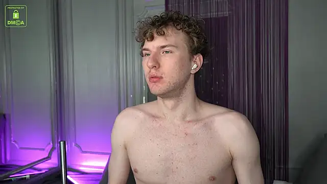 Snapshot of Tony_Talorr chatting on 03-18-25, 04:37 Tony Talorr online show from 03-18-25, 04:37