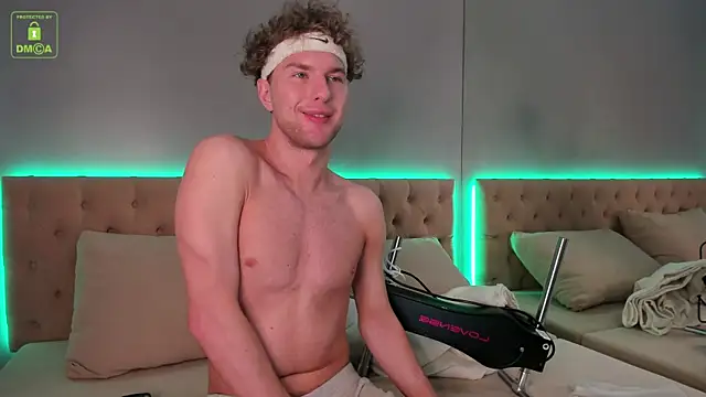 Snapshot of Tony_Talorr chatting on 09-17-25, 10:28 Tony Talorr online show from 09-17-25, 10:28