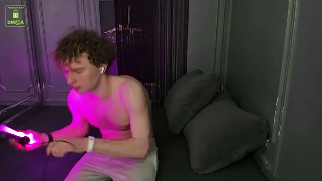 Snapshot of Tony_Talorr chatting on 11-24-25, 08:30 Tony Talorr online show from 11-24-25, 08:30