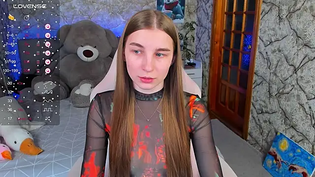  flowersweeet  online show from 02-10-26, 04:44