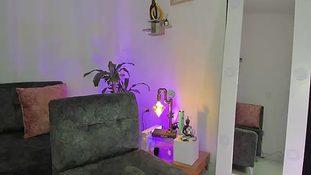 Snapshot of Alaia_Love77 chatting on 02-16-25, 09:59 Alaia Love77 online show from 02-16-25, 09:59