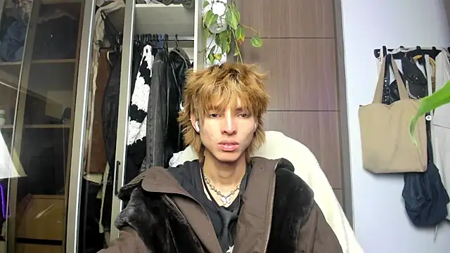 santy-kitty online show from 02-22-25, 06:28