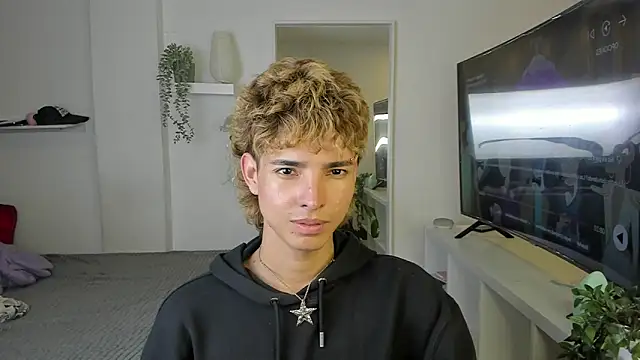 santy-kitty online show from 11-06-25, 01:28