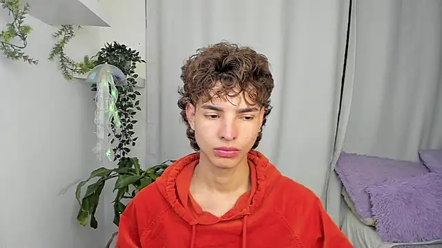 santy-kitty online show from 01-12-26, 12:49