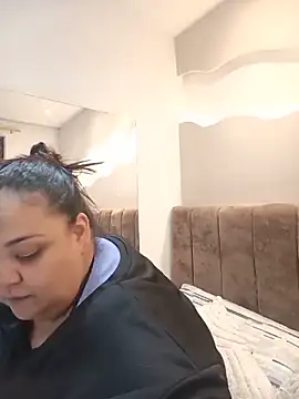 Snapshot of Alisson_am chatting on 05-27-26, 11:40 Alisson am online show from 05-27-26, 11:40
