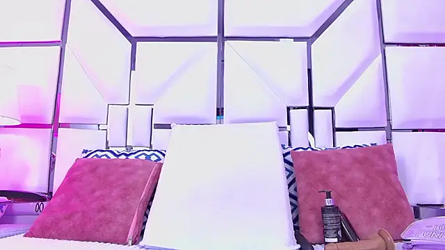 AlliciaKim online show from 03-19-26, 11:58