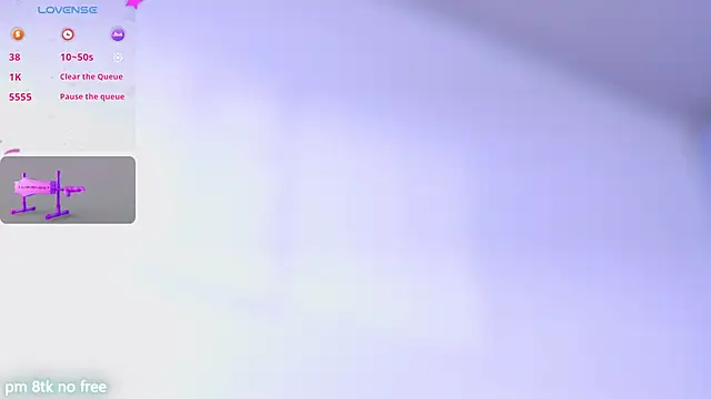 Snapshot of AlliciaKim chatting on 06-04-26, 01:06 AlliciaKim online show from 06-04-26, 01:06