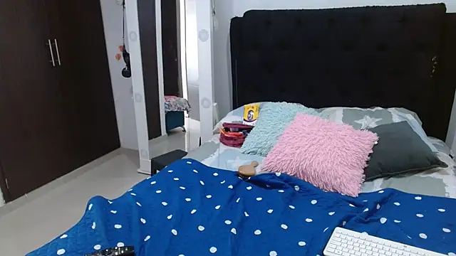 amazonafit  online show from 01-16-25, 07:31